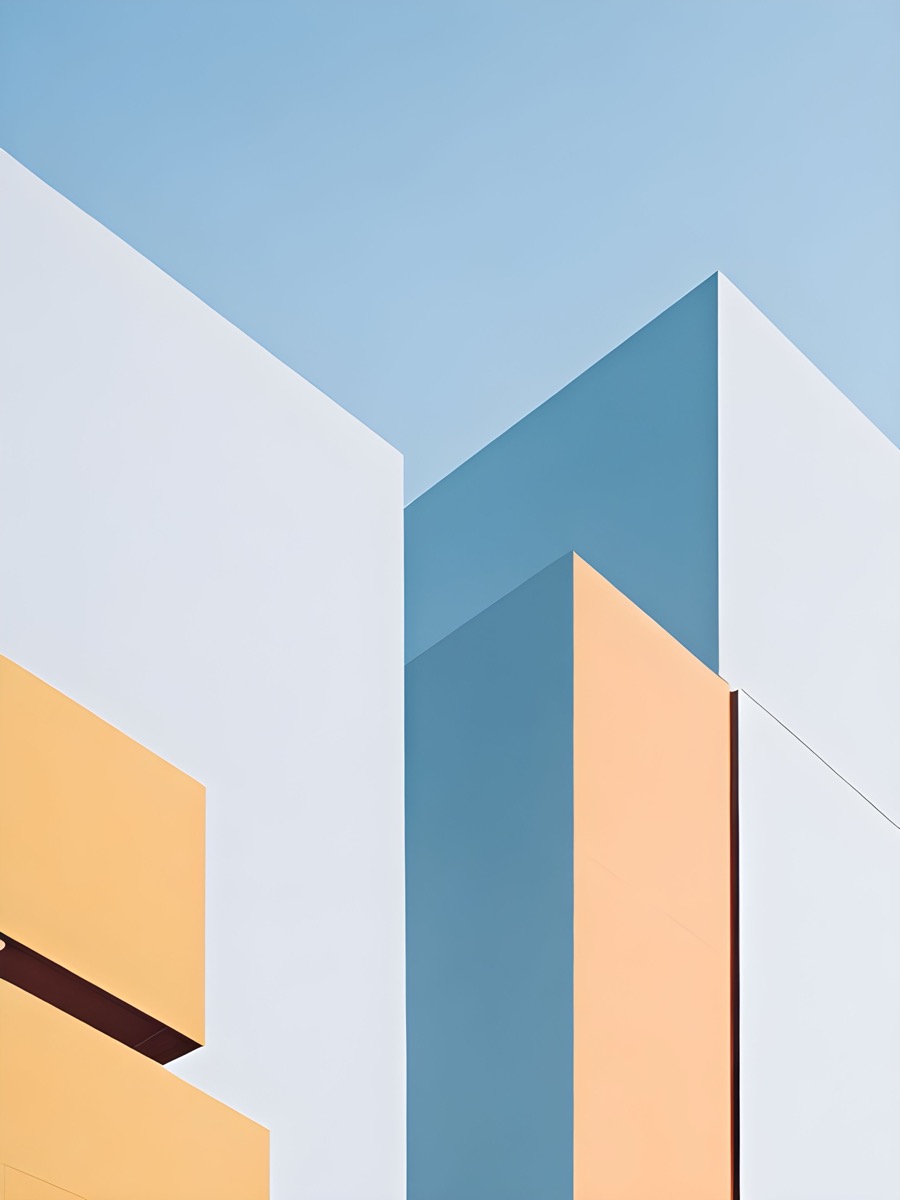 Architettura minimale con volumi geometrici e cielo